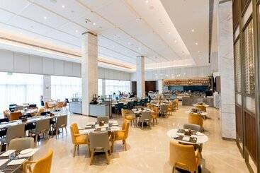 هتل Holiday Inn Lucknow Airport, An Ihg