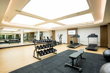 هتل Holiday Inn Lucknow Airport, An Ihg