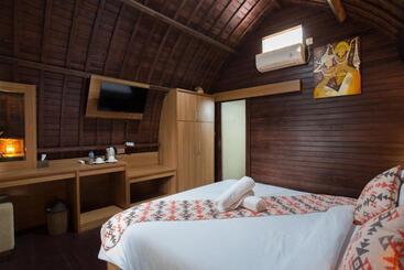 هتل Klumpu Hill Villas Nusa Penida