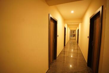 هتل Mangalore Stay Inn