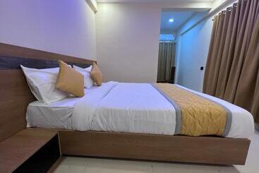 هتل Mangalore Stay Inn