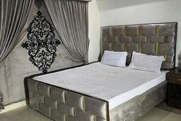 هتل Oriole Luxury
