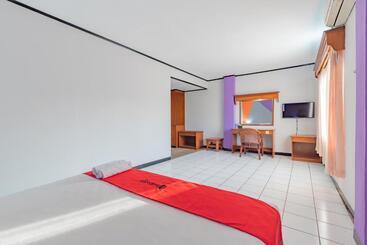 هتل Reddoorz Near Plaza Balikpapan