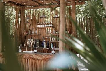 Cervecería Tulum Boutique Hotel & Beer Spa   All Inclusive