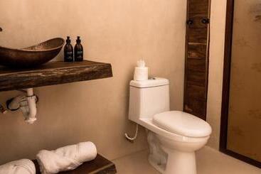 Cervecería Tulum Boutique Hotel & Beer Spa   All Inclusive
