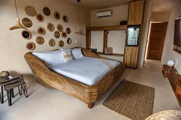 Cervecería Tulum Boutique Hotel & Beer Spa   All Inclusive