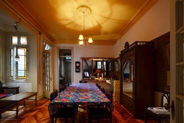 تختخواب و صبحانه Casa Lucrecia