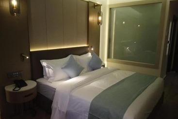 هتل H Luxury
