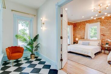 هتل Suite 1 Historic Art City Inn
