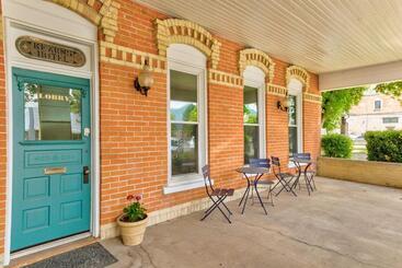 هتل Suite 11 Historic Art City Inn