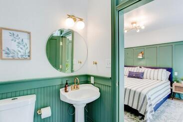 هتل Suite 9 Historic Art City Inn