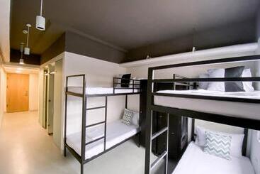 هتل The Grid Co Living Managed By Hii