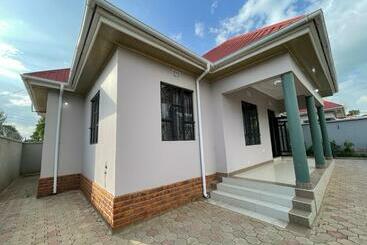 Safari S Hostel
