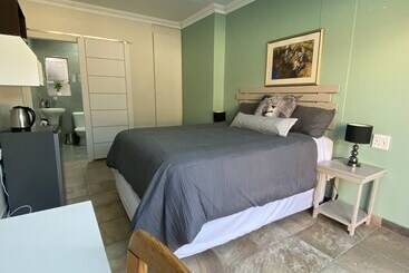 Пансион Protea Guesthouse
