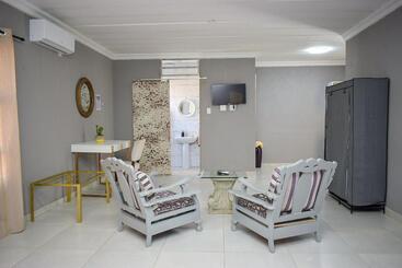 Пансион Protea Guesthouse