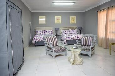 Пансион Protea Guesthouse