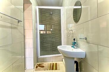 Пансион Protea Guesthouse