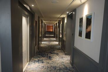 هتل Sarovar Portico Srinagar