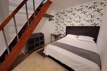 پانسیون Aircommodation Guesthouse
