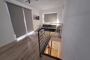 پانسیون Aircommodation Guesthouse