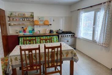 پانسیون Hostel Comunidad Ushuaia