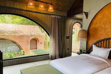 استراحتگاه Maida Lodge