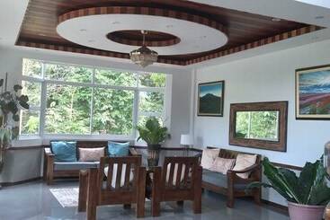 호스텔 Camiguin Lanzones Resort