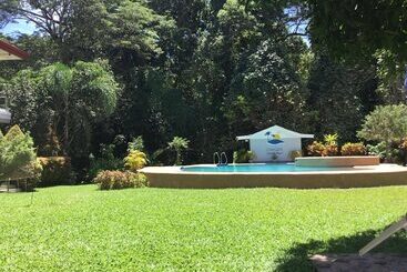 호스텔 Camiguin Lanzones Resort