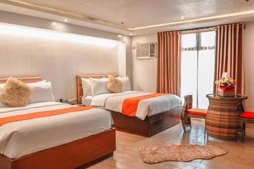 Aya Hotel & Residences