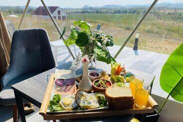 هتل Bolnisio Resort
