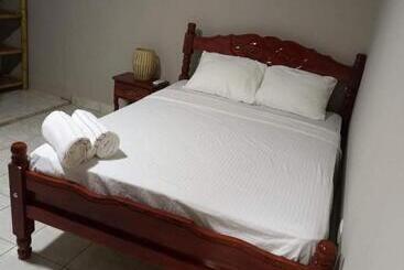 هتل Chale S House