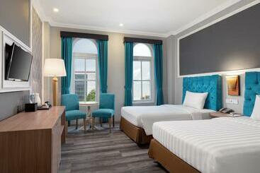Luminor Hotel Palembang By Wh