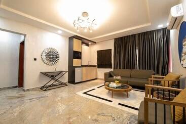 Yanna Apartment By Khaliques