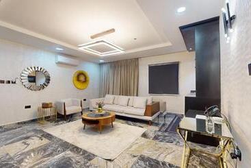 Yanna Apartment By Khaliques