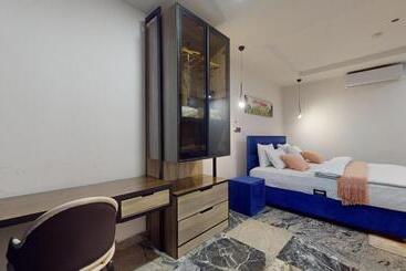 Yanna Apartment By Khaliques