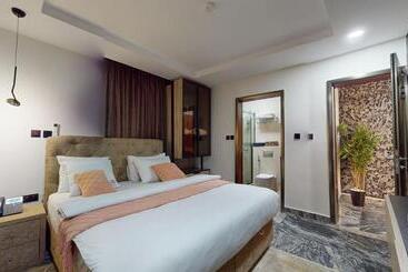 Yanna Apartment By Khaliques