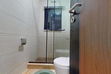 Yanna Apartment By Khaliques