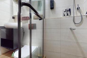Yanna Apartment By Khaliques
