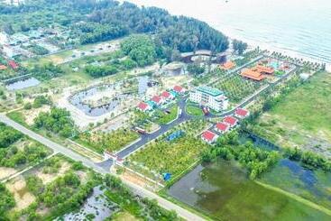 Hodota Cam Binh Resort & Spa Lagi Beach