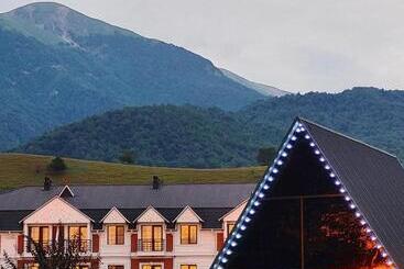 هتل Castle Resort Spa