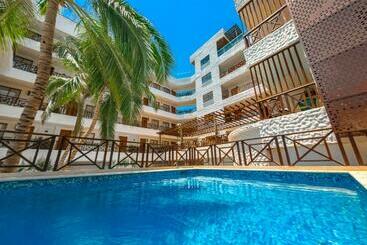 هتل Karaya Dive Resort