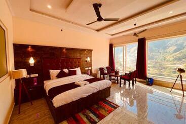 酒店 Sitara Resort, Scenic Mountain View Rooms With Balcony & Terrace