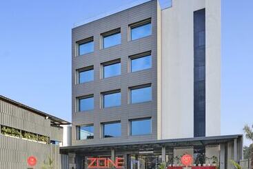 酒店 Zone By The Park Pathankot