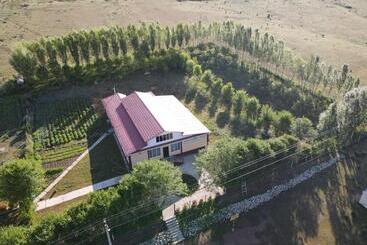 پانسیون Guest House Aidyn Kul