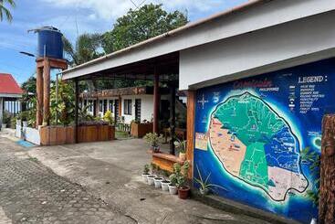 پانسیون Jancas Vacation Home Camiguin Couple Room 1