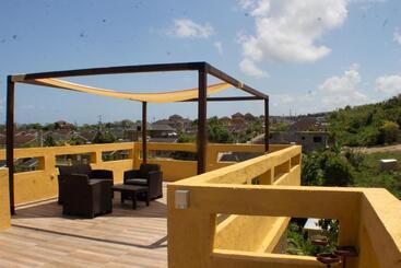 پانسیون The Vista Inn