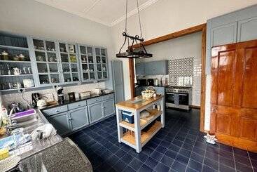 پانسیون Whistlewood Guesthouse Walmer, Port Eizabeth
