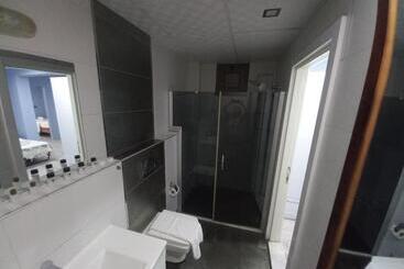 Rastgeleakkumotel
