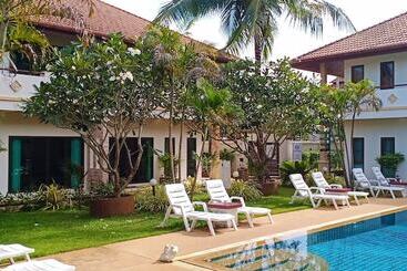 آپارتمان Babylon Pool Villas