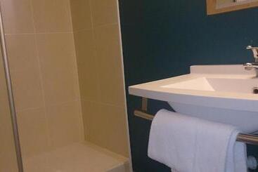B&b Hotel Nîmes Centre Arènes
